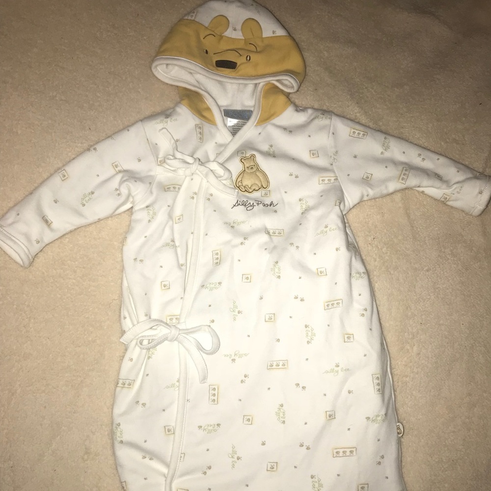 Winnie the Pooh Wearable Blanket